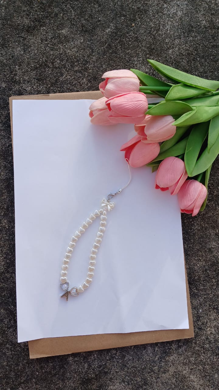 Custom Heart Pearl Phone Charm – Personalized with Any Letter
