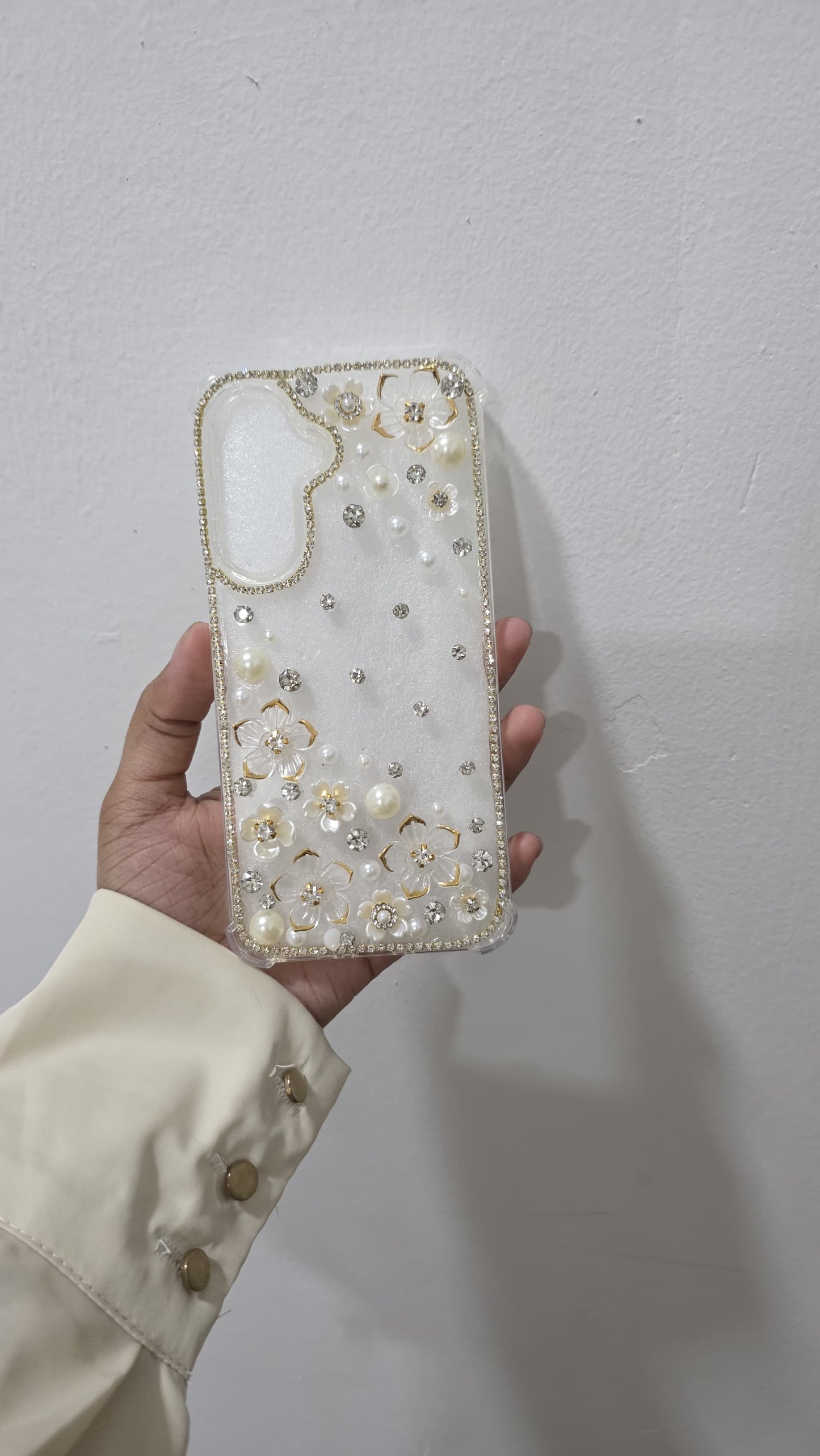 Luxury Pearl & Crystal Floral Phone Case – Elegant Handmade Bling Cover