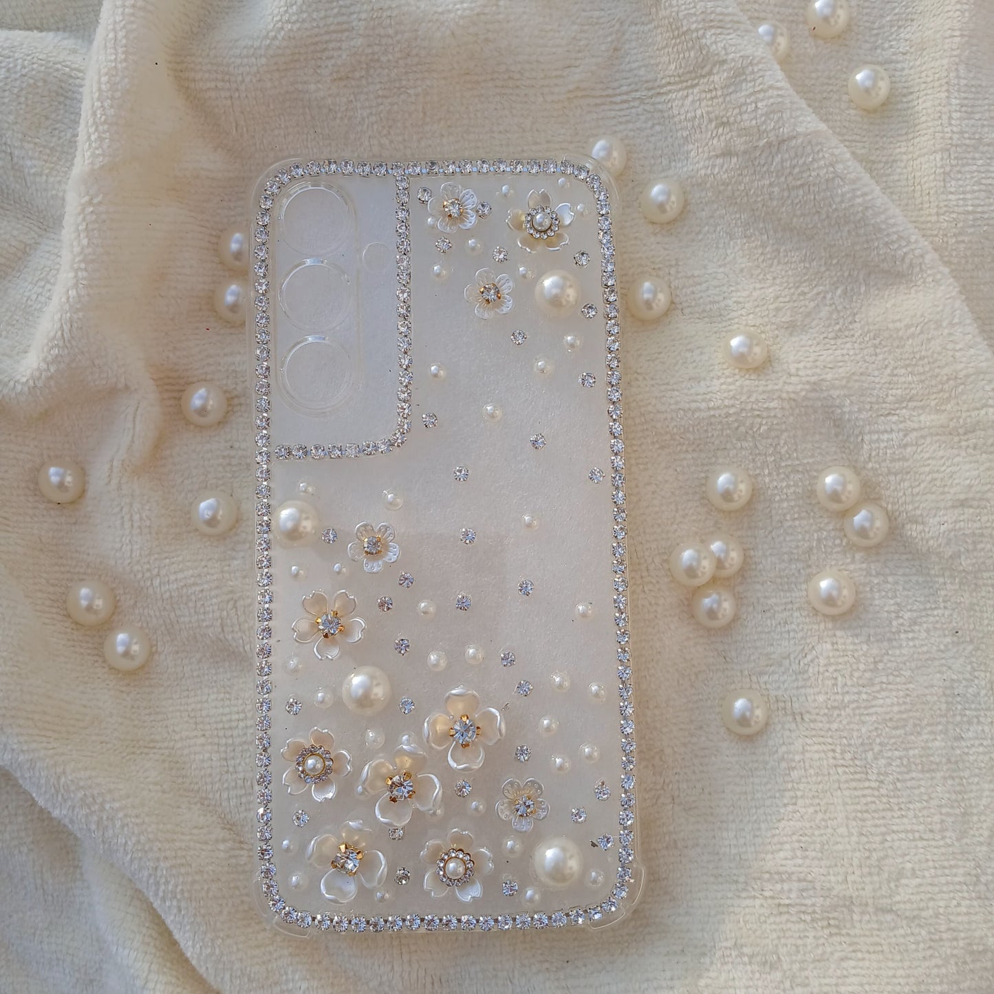 Luxury Pearl & Crystal Floral Phone Case – Elegant Handmade Bling Cover
