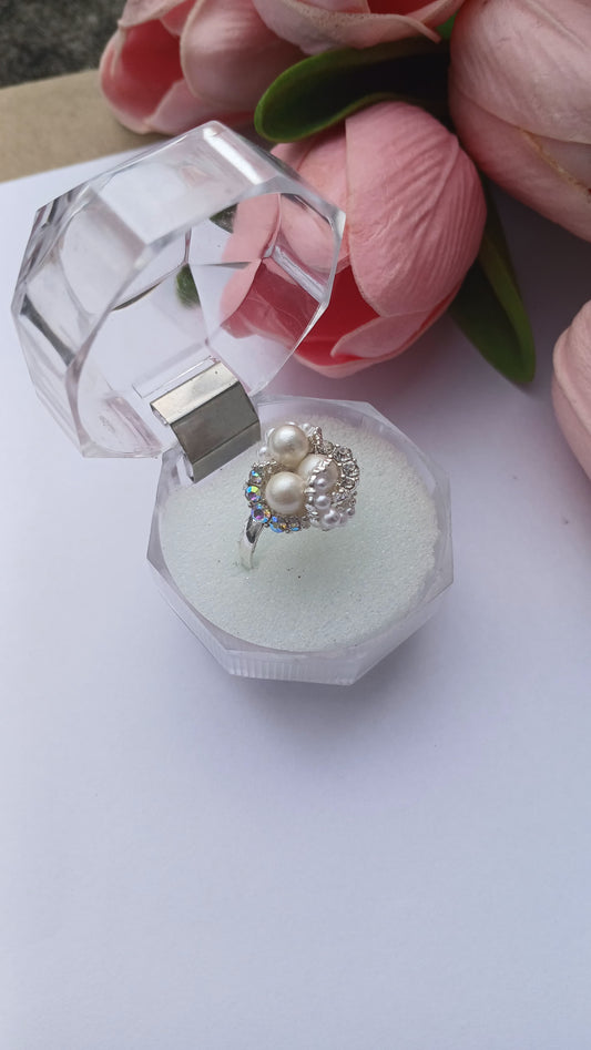 Elegant Pearl & Crystal Halo Ring