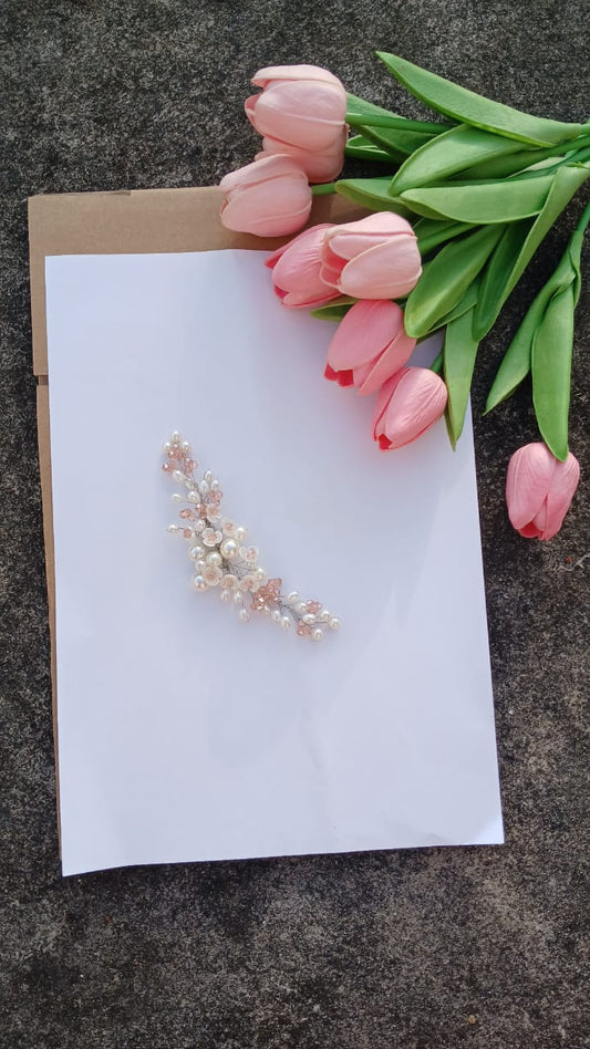 Blush Pearl & Crystal Floral Hair Vine – Elegant Bridal Accessory